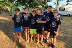10_Stolze_Jungs